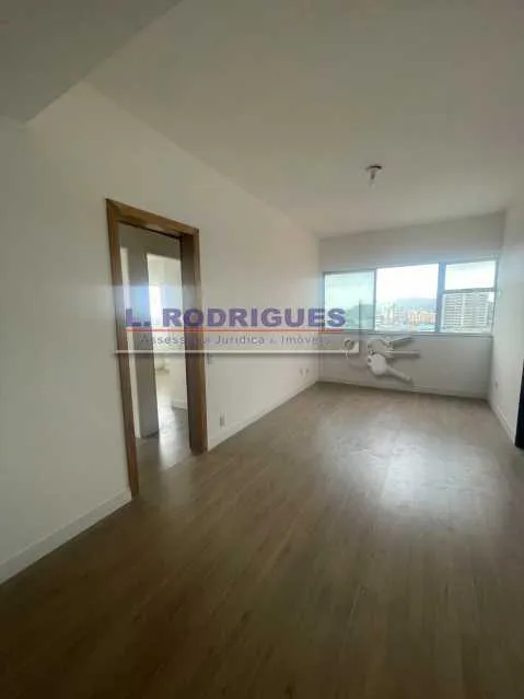 Home office in a 2-bedroom apartment, 75 m² — photo 6