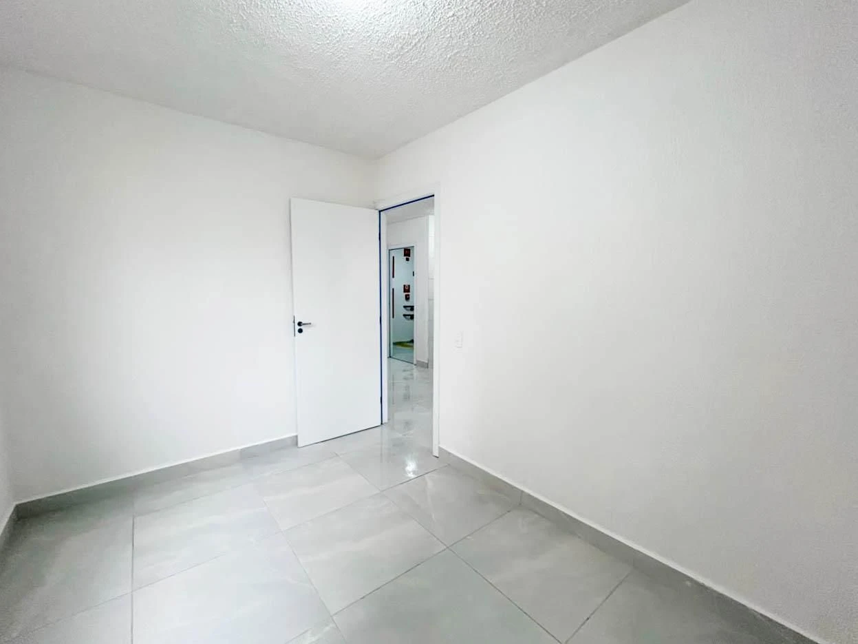2-bedroom apartment in a building with a gym — photo 22