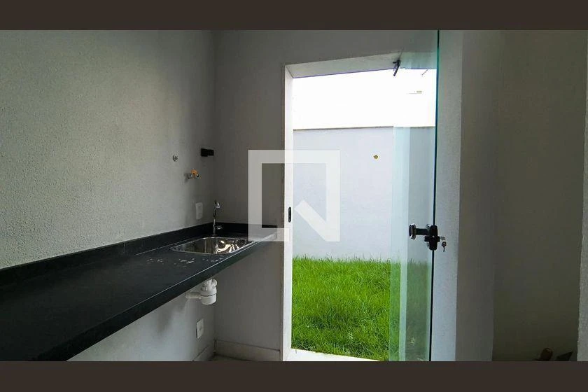 4-bedroom house with 210 m² and 4 parking spaces — photo 46