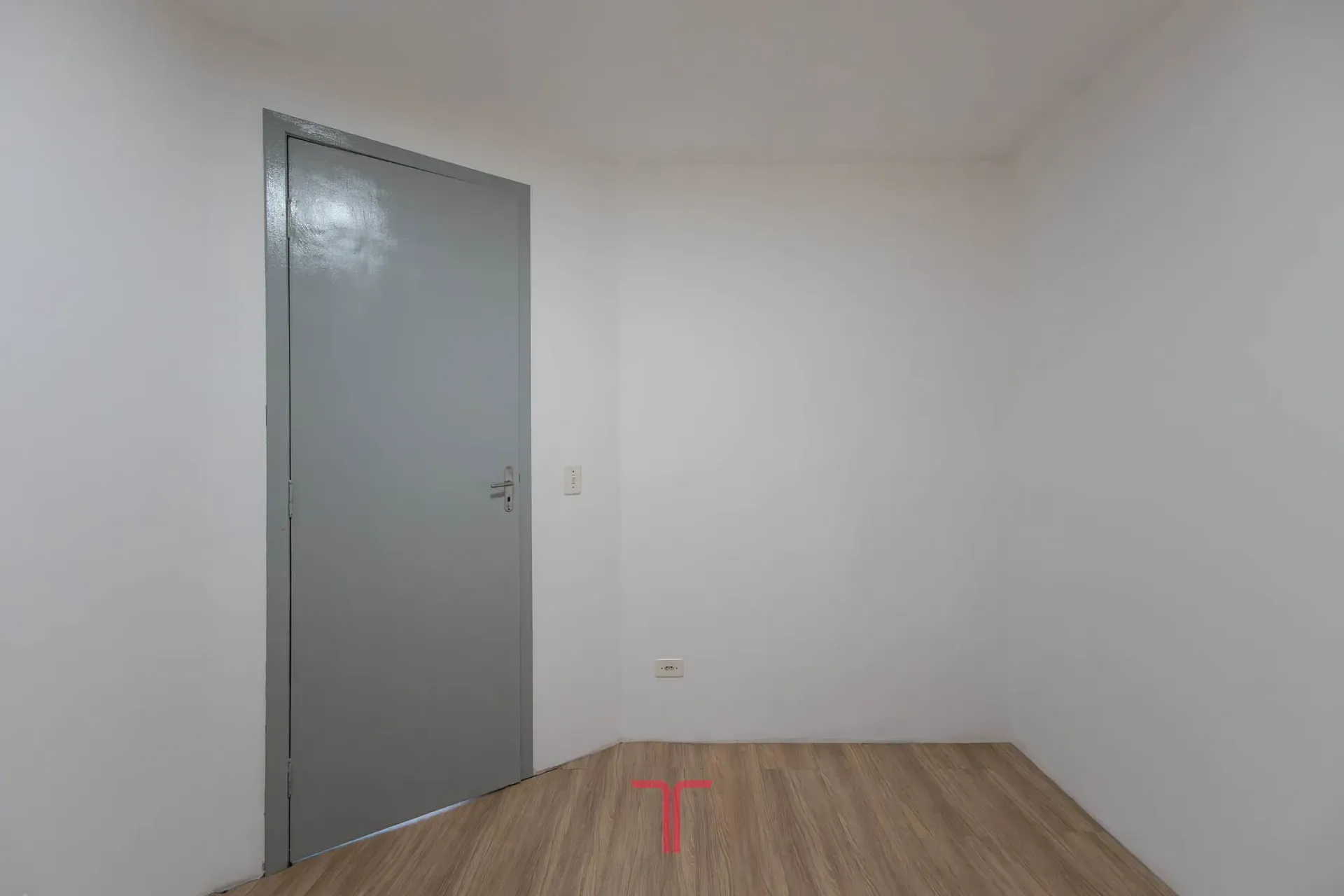 Незамебльований будинок з 3 спальнями та закритою кухнею — photo 22