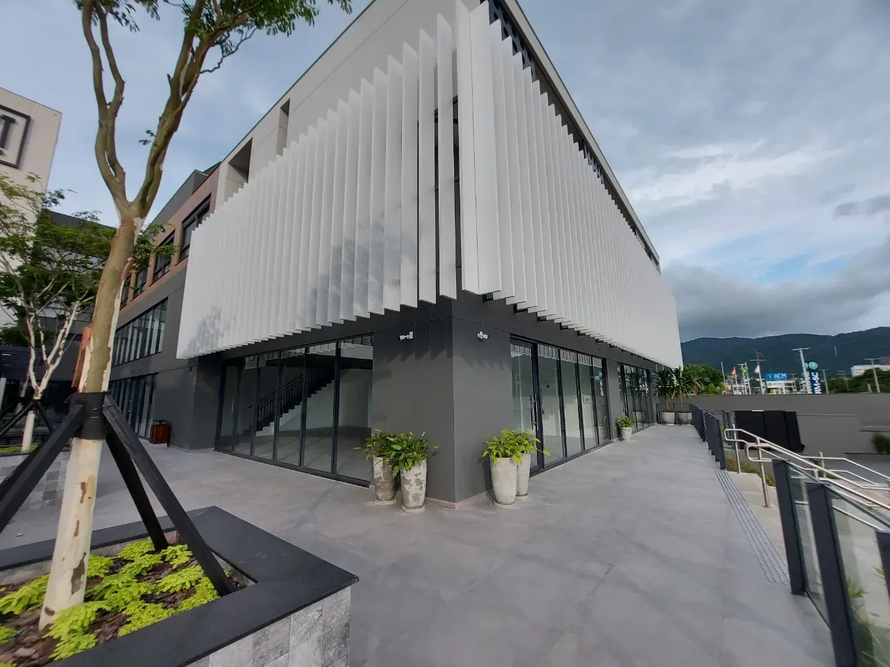 Apartamento mobiliado de 42 m² com cozinha aberta — photo 39