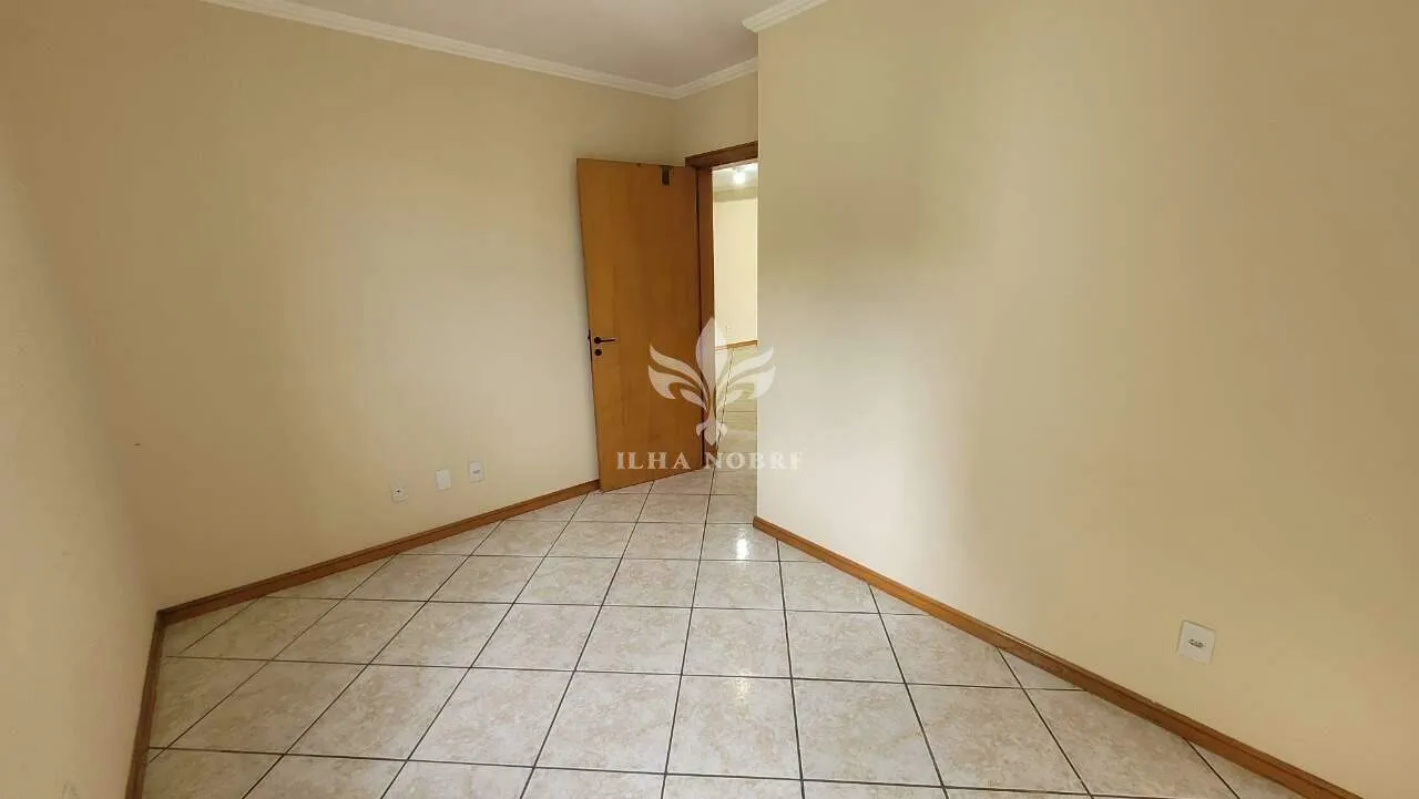 Furnished 3-bedroom apartment with 2 bathrooms — photo 14