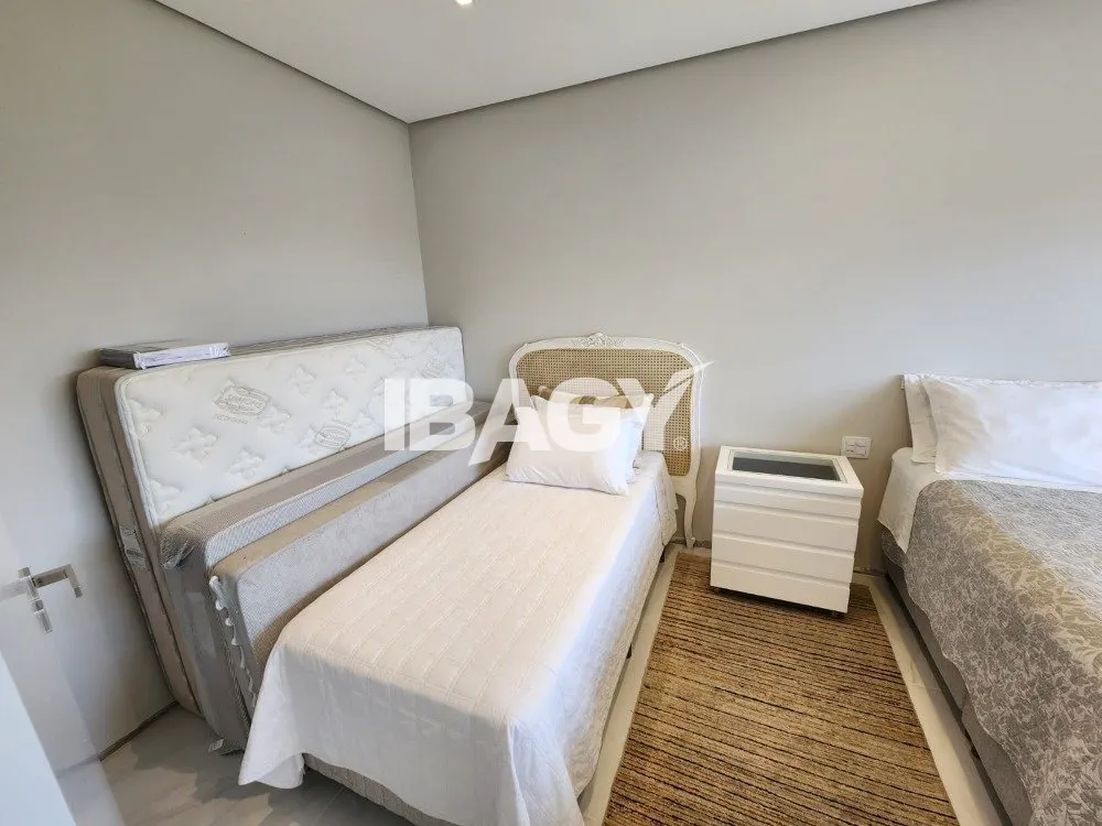Furnished 2-bedroom apartment with 110 m² — photo 22