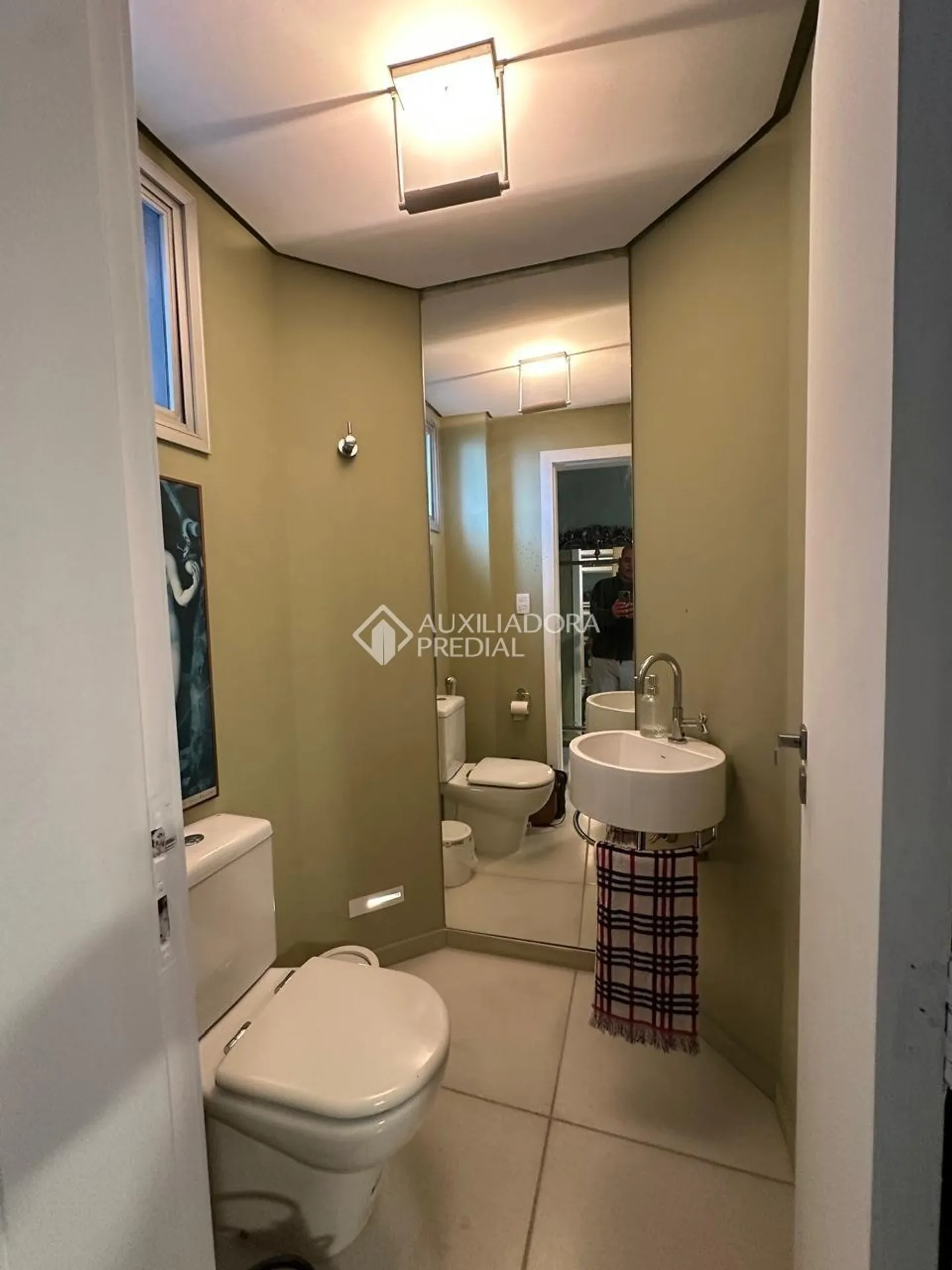 Furnished 5-bedroom apartment with 2 parking spots and 166 m² — photo 16