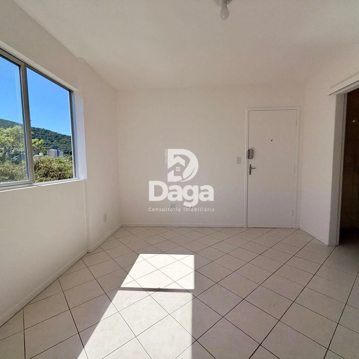 2-bedroom apartment with a separate kitchen and parking