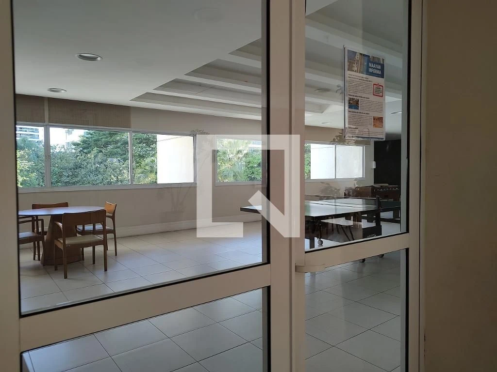 Apartamento, 70 m², com janelas do piso ao teto — photo 25