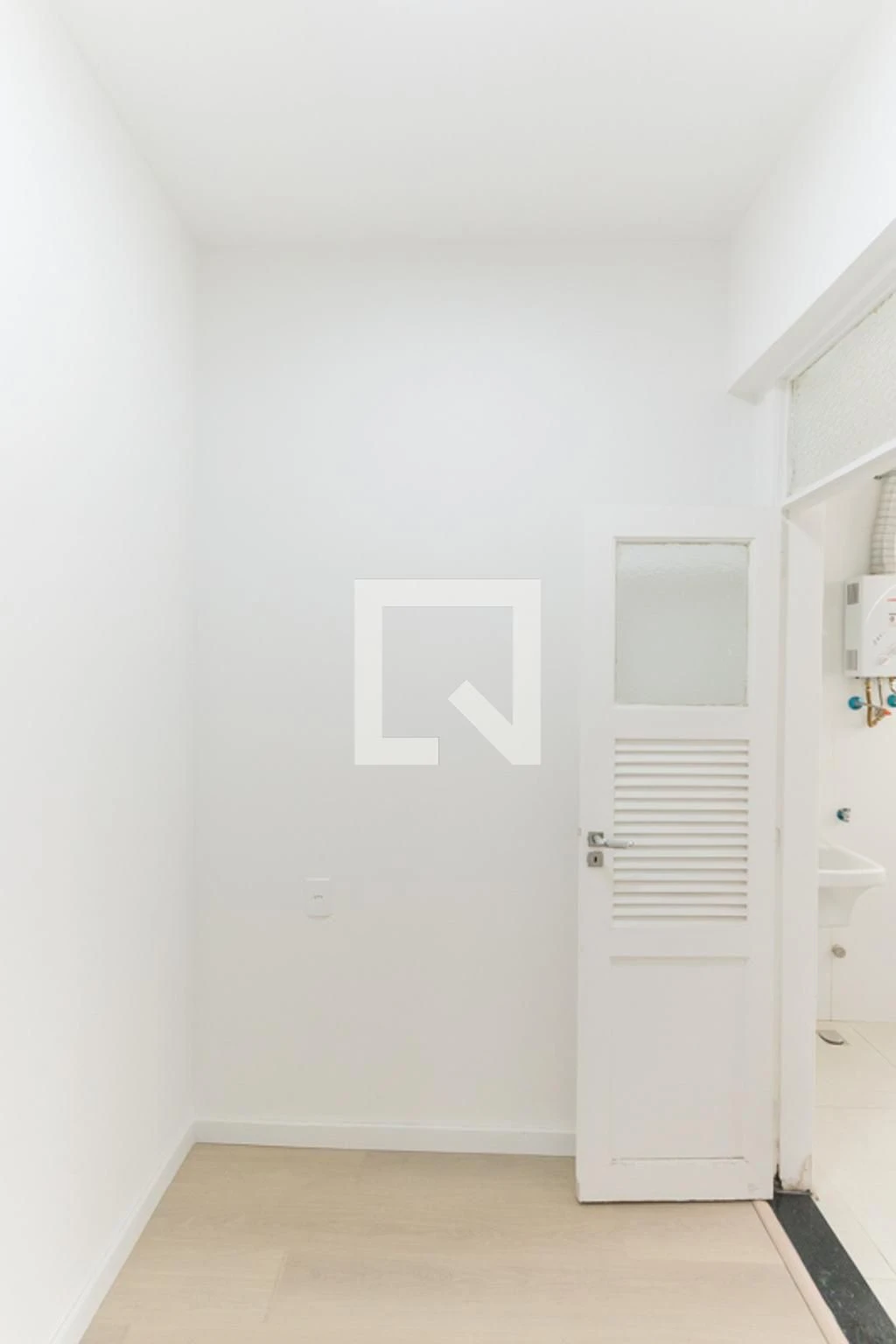Apartamento de 2 quartos com varanda envidraçada — photo 42