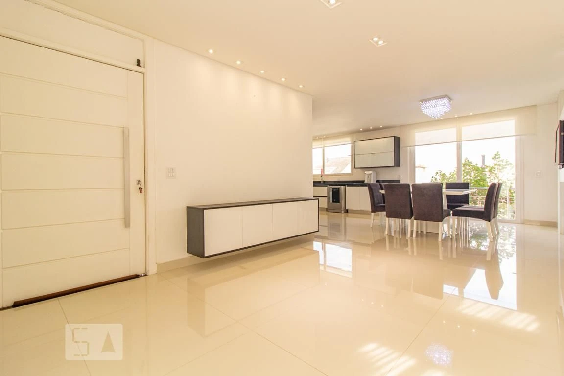 Furnished house, 220 m², with a grill on the balcony — photo 16