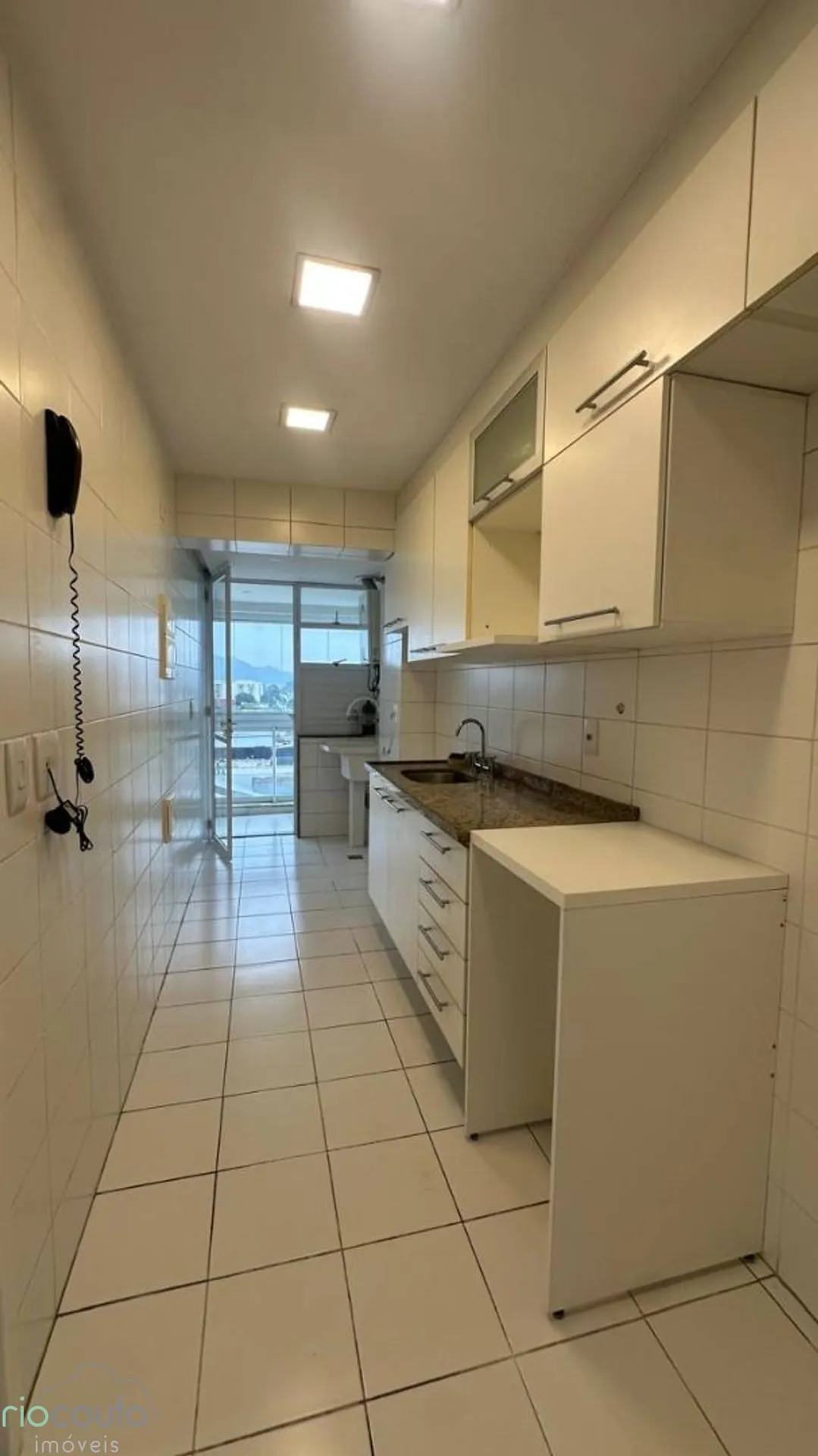 2-bedroom apartment with a water view in Rio de Janeiro — photo 7
