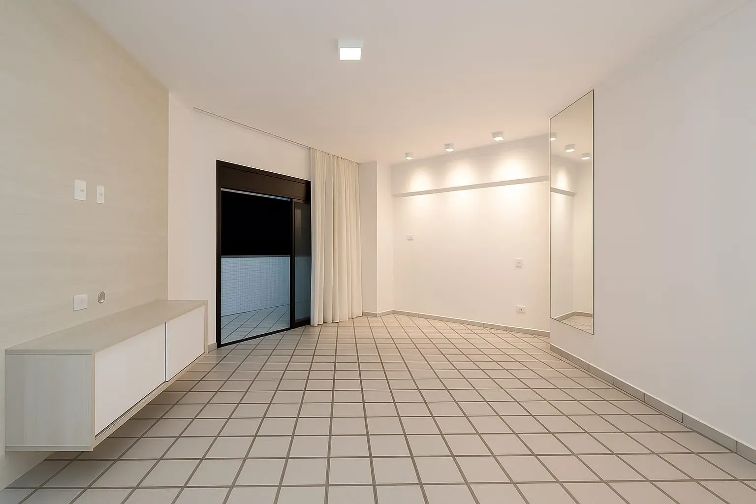 Квартира з 4 спальнями та 3 люкс-ванними, 160 м² — photo 22