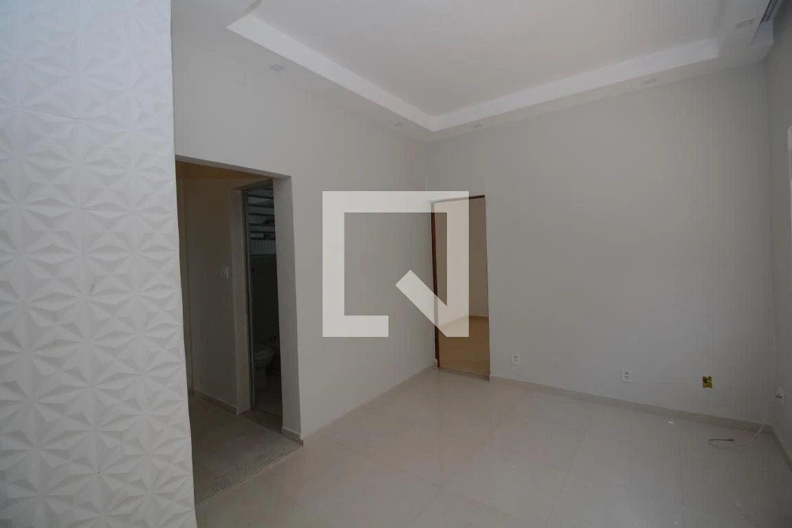 Casa sem mobília com 2 quartos, 1 banheiro e vaga — photo 23