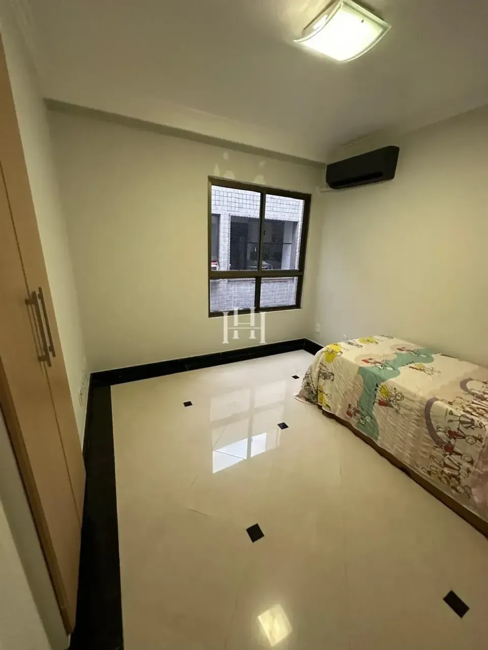 Apartamento com 5 quartos e 5 banheiros, varanda — photo 14