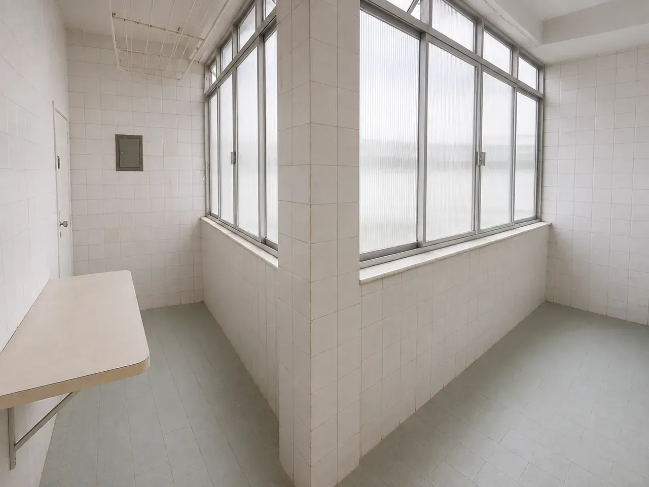 Unfurnished 150 m² apartment with 3 bedrooms and 4 bathrooms — photo 13