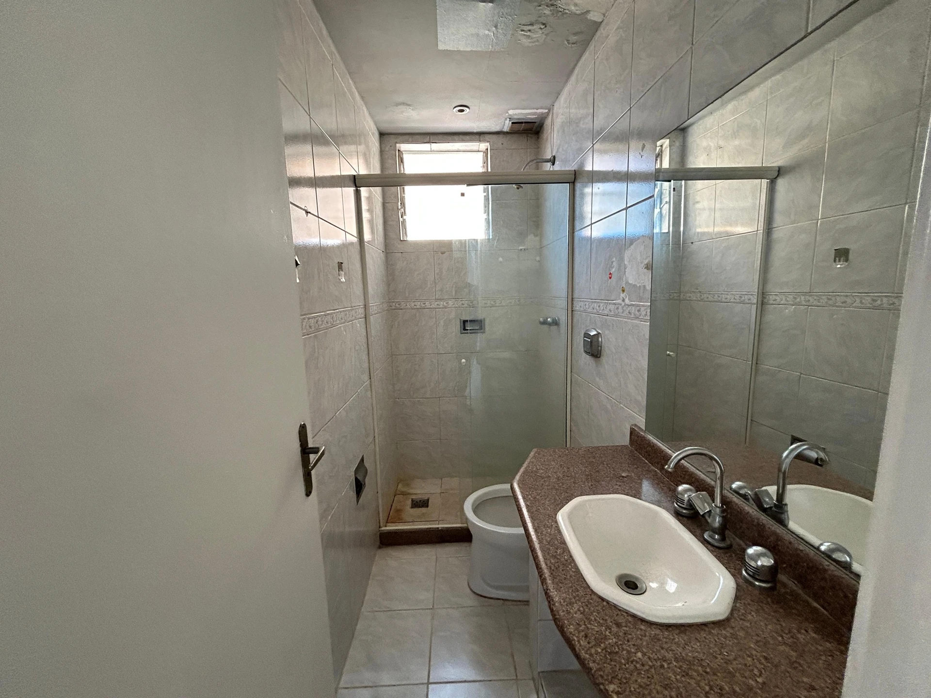 Оренда квартири з 2 спальнями та балконом — photo 19
