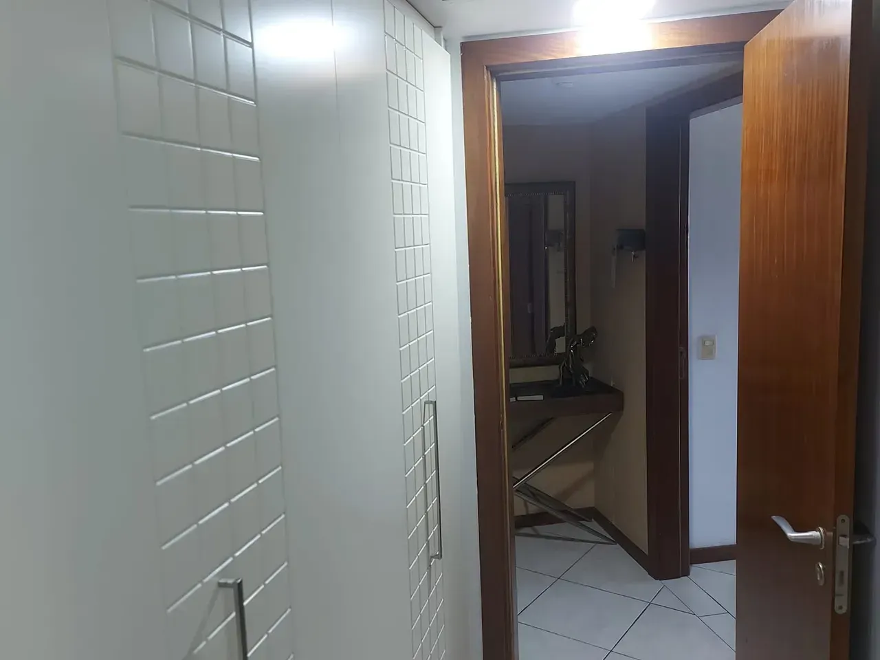 2-bedroom apartment with water view through the windows — photo 29