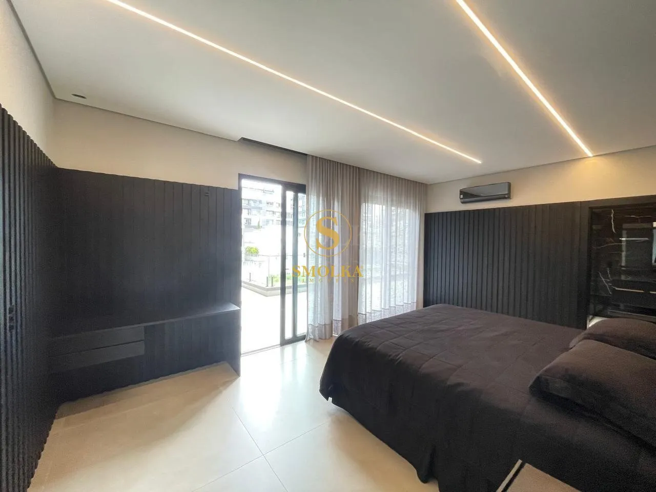 Меблированный дом 645 м² с 5 спальнями и 7 санузлами — photo 8