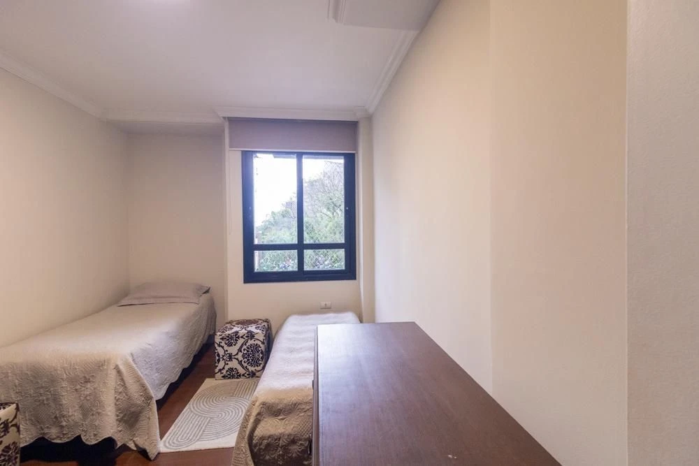 3-bedroom apartment with a washing machine — photo 24