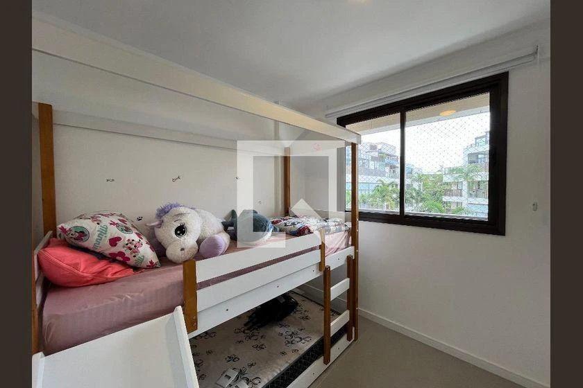 Balcony with a grill in a 3-bedroom apartment, 89 m² — photo 26