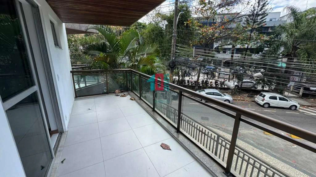 130 m² 3-bedroom apartment with 2 parking spaces — photo 14