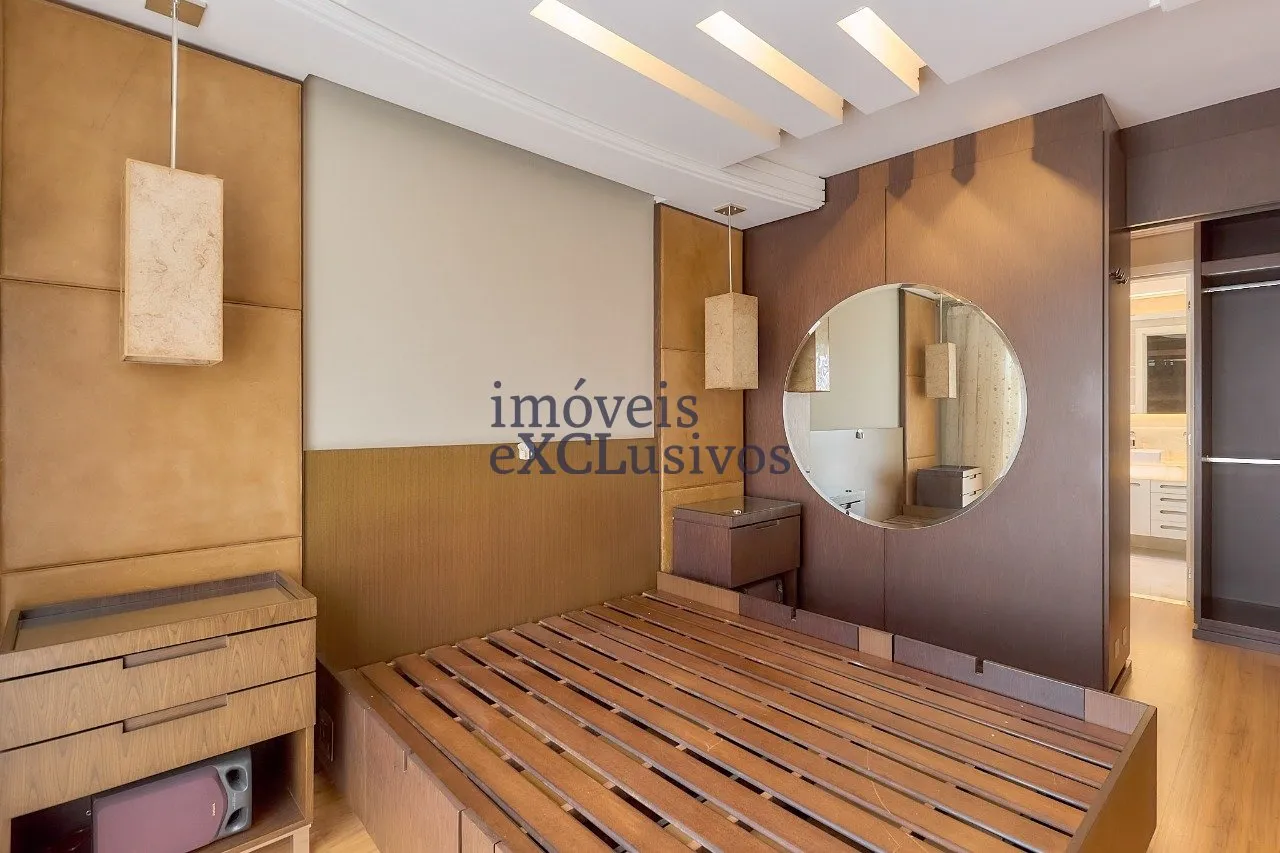 Floor-to-ceiling windows in a 3-bedroom apartment, 146 m² — photo 31