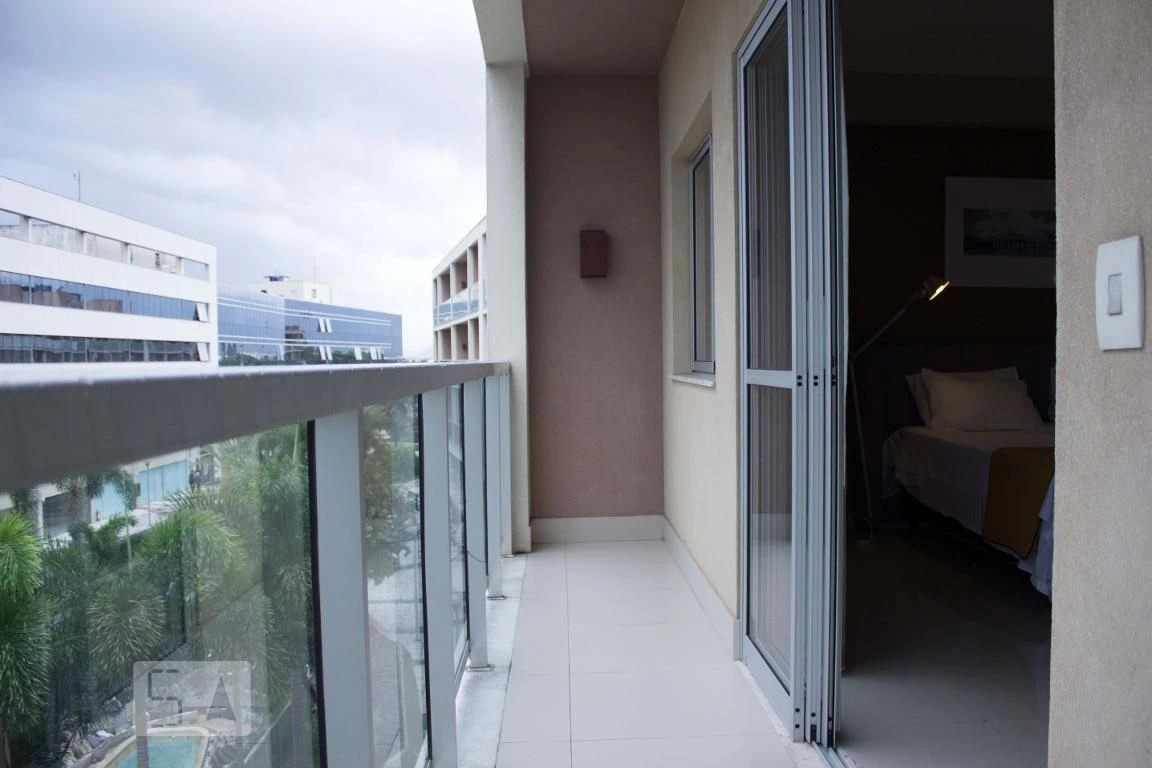 Furnished 2-bedroom apartment with a balcony — photo 27