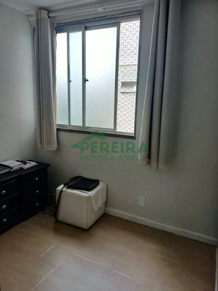 Glass-enclosed balcony in a 3-bedroom apartment, 103 m² — photo 15