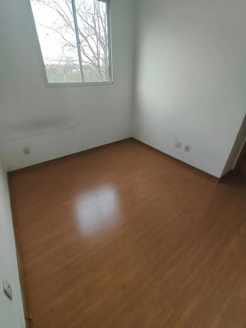 2-bedroom apartment with 2 parking spaces and 1 bath — photo 6