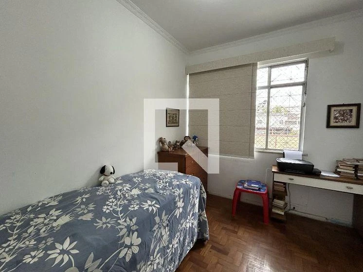 270 m² house with a glass-enclosed balcony and a dryer — photo 16
