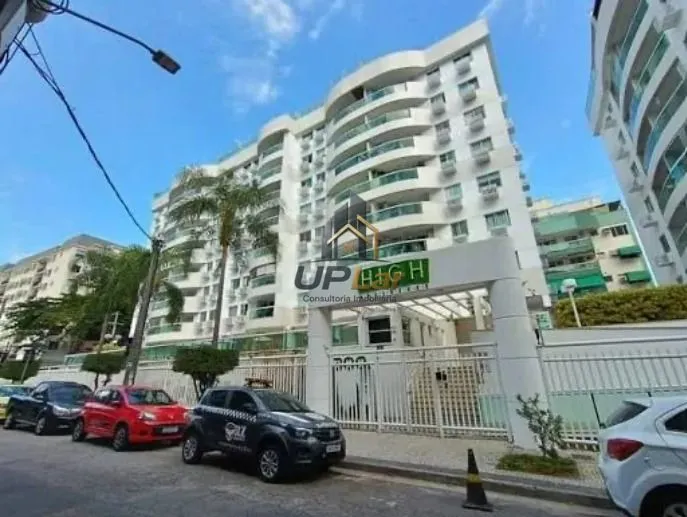 3-bedroom apartment in a building with a gym — photo 20