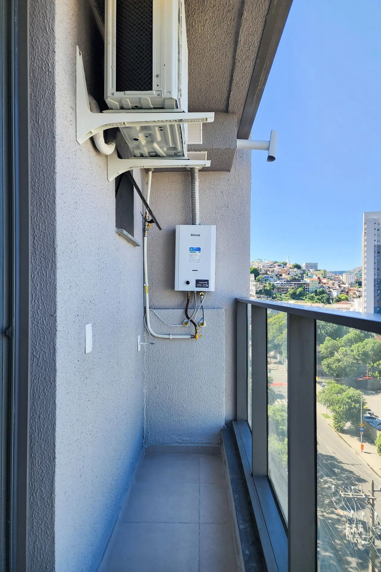 Studio with kitchenette, A/C, and a balcony — photo 23