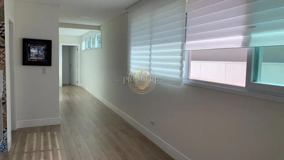Unfurnished house with 4 en-suites and 8 parking — photo 21