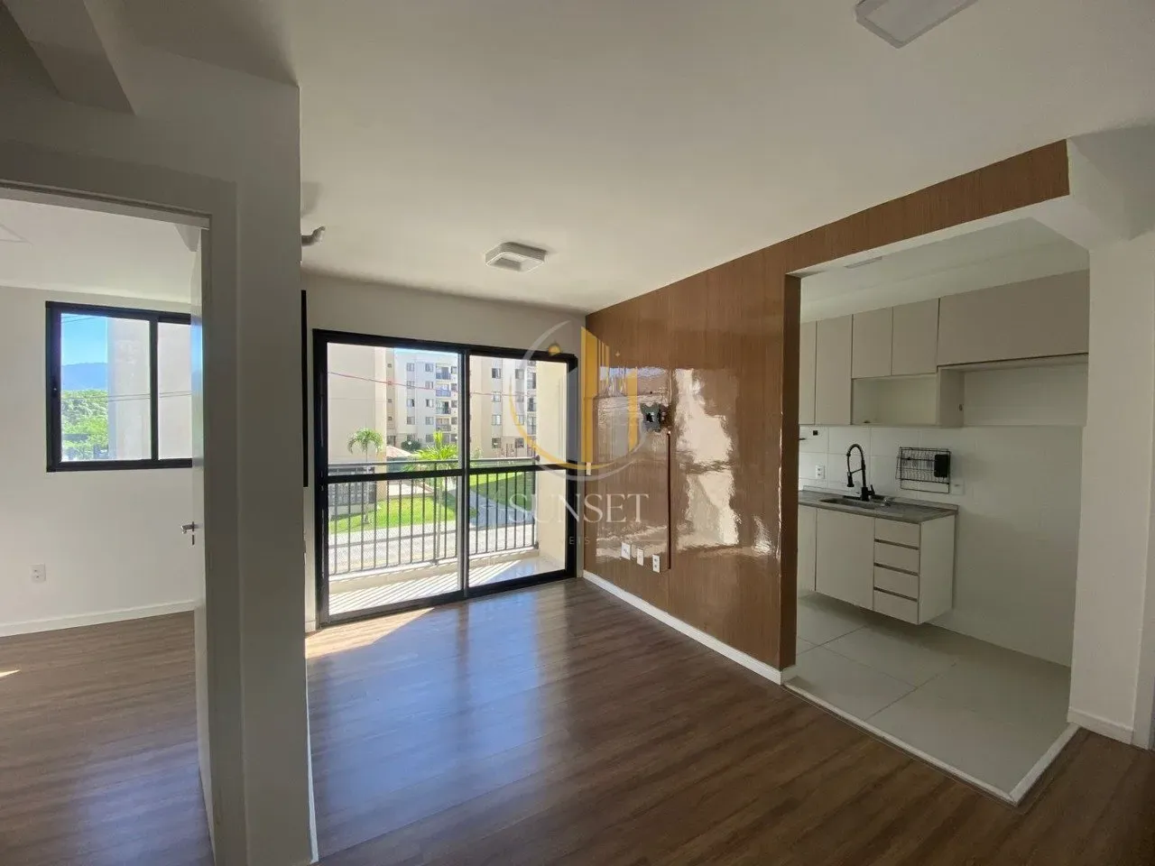 Apartamento de 2 quartos em condomínio com piscina — photo 4
