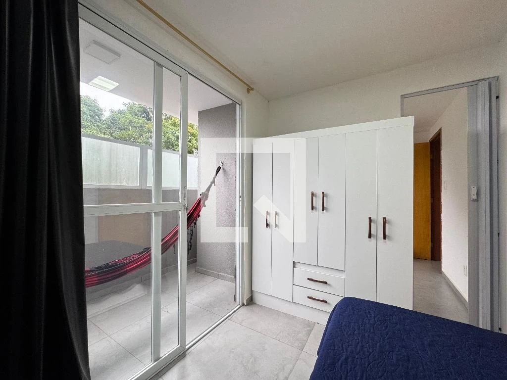 Apartamento mobiliado com 2 quartos e varanda — photo 6