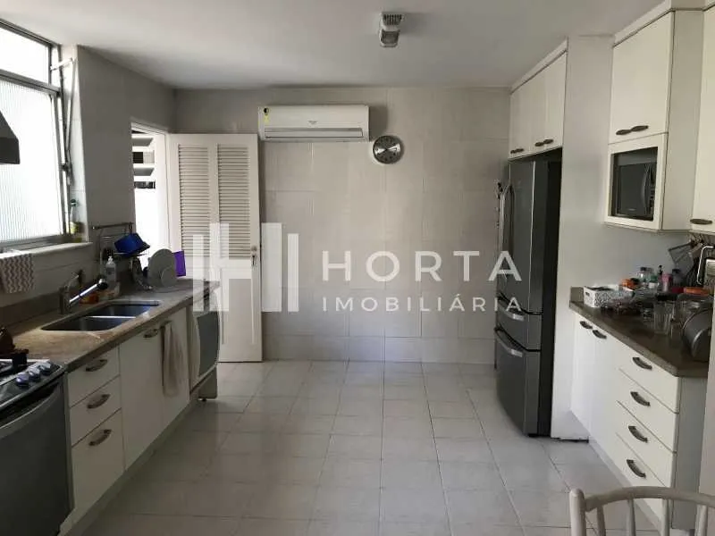Furnished apartment with 4 bedrooms and gas kitchen — photo 23