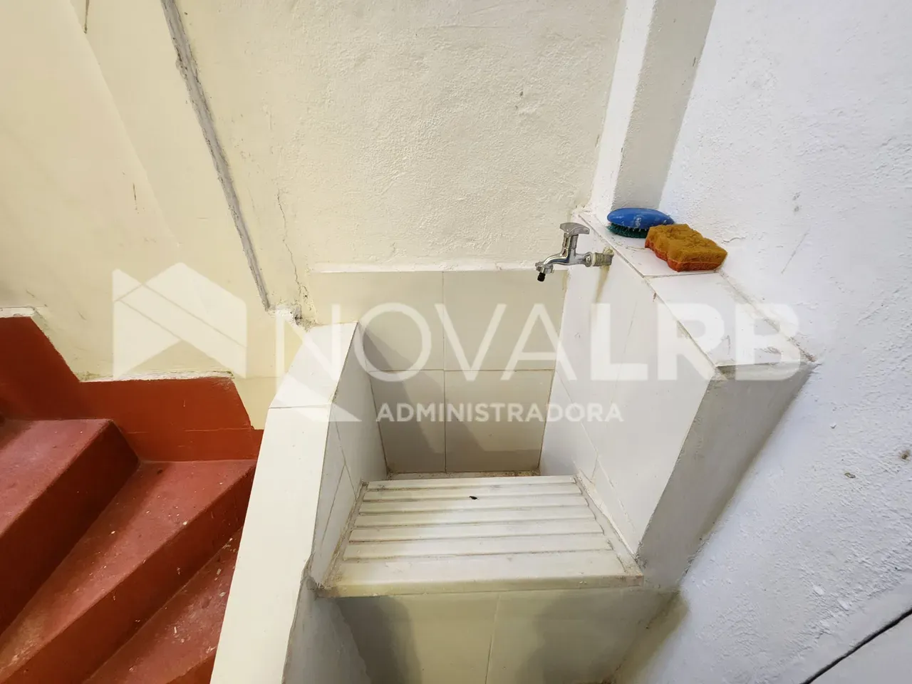 3-bedroom apartment with 90 m² and closed kitchen — photo 31