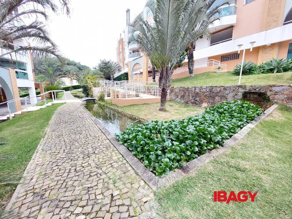 Apartamento com 3 dormitórios, 1 suíte e 130 m² — photo 24