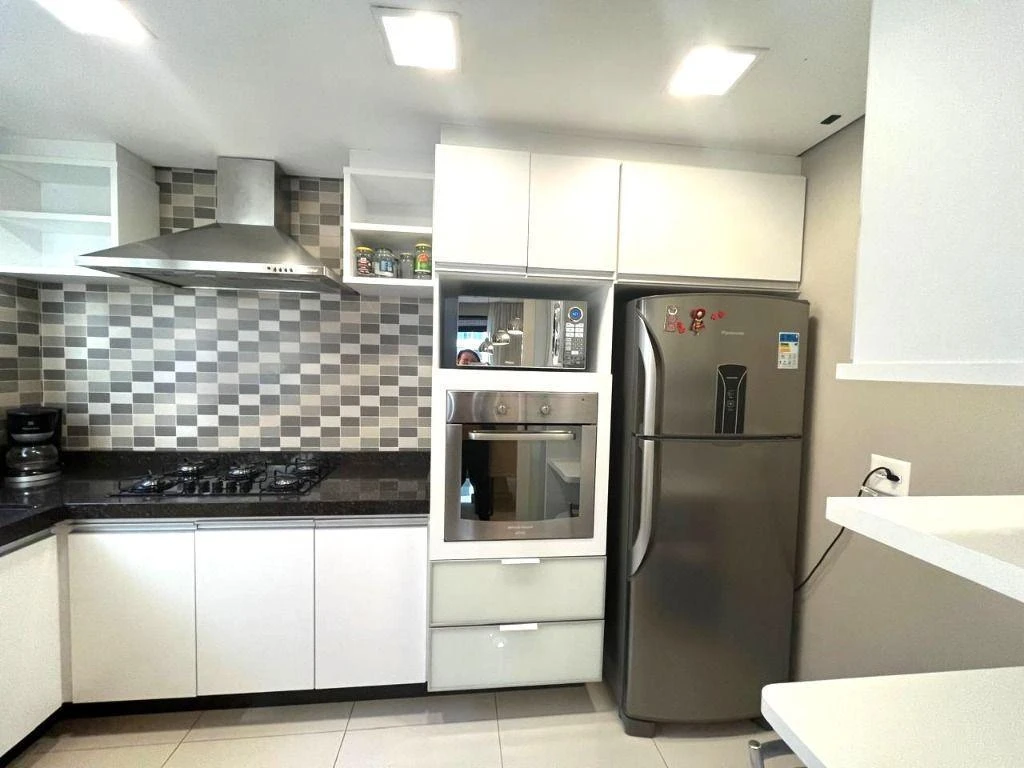 Apartamento de 77 m² com secadora e closet — photo 18