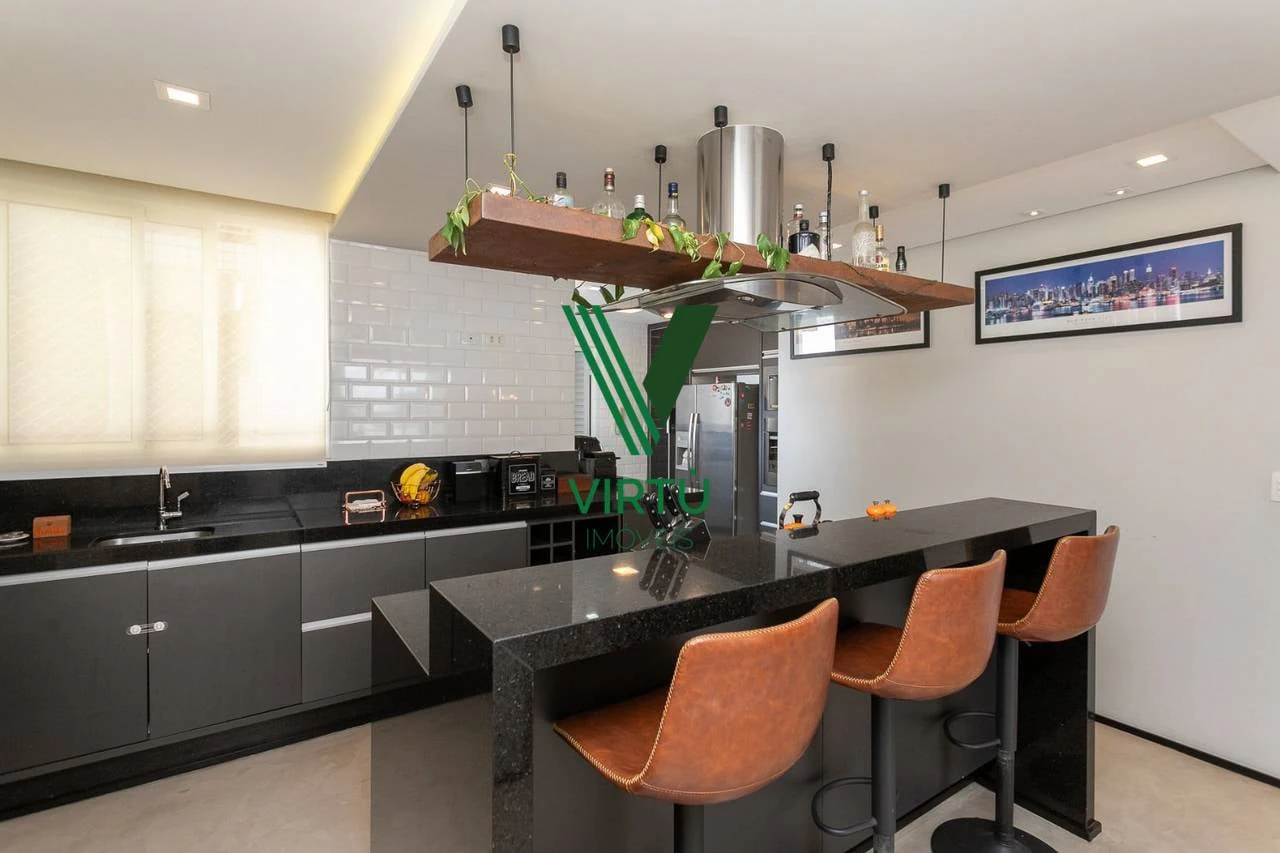 Furnished 3-bedroom apartment with enclosed balcony — photo 11