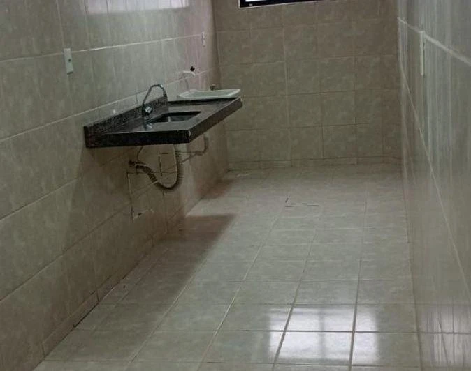 First-floor apartment with 3 bedrooms, 1 en-suite and balcony — photo 4