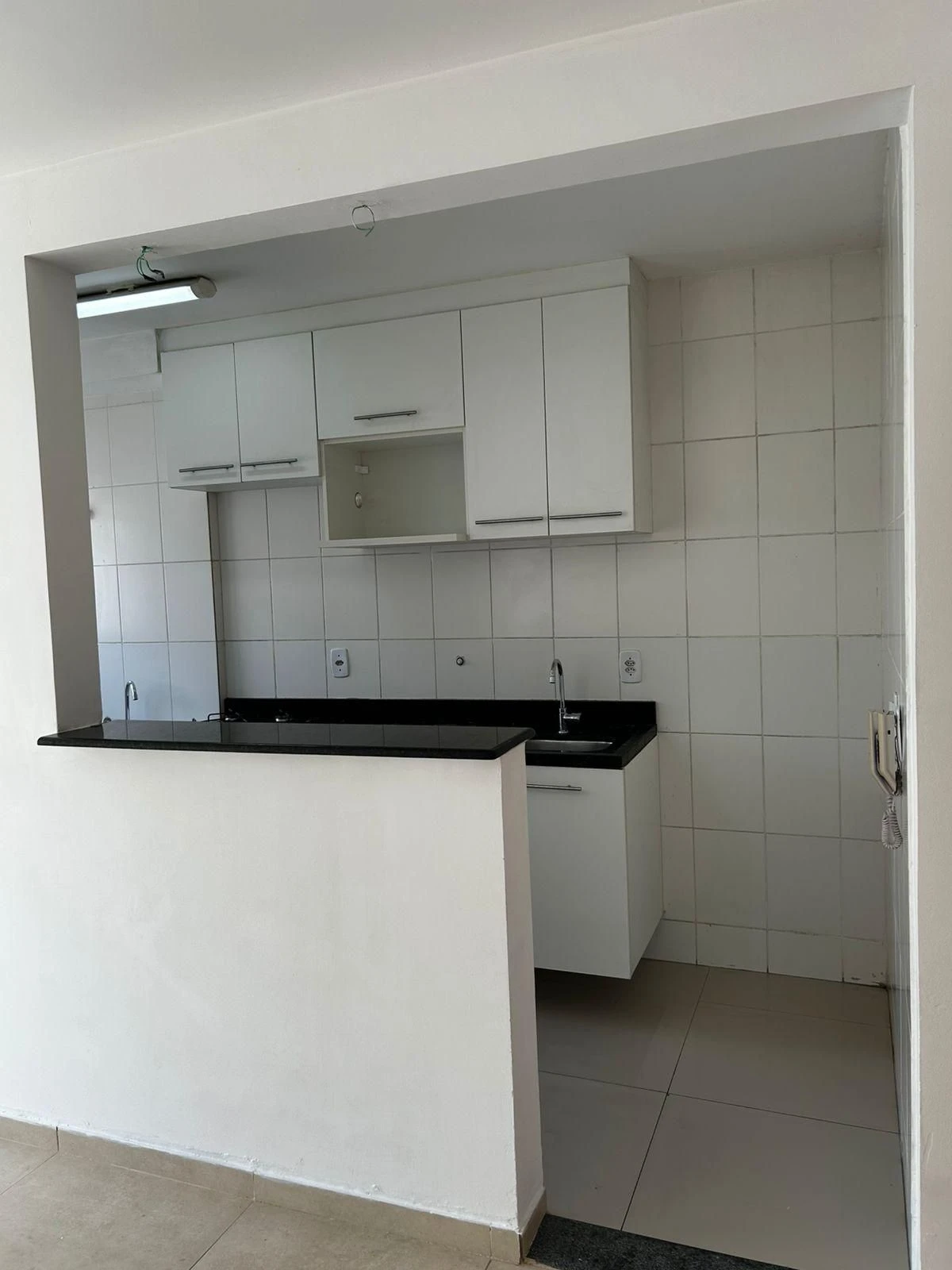 Unfurnished 2-bedroom apartment with 2 bathrooms — photo 6