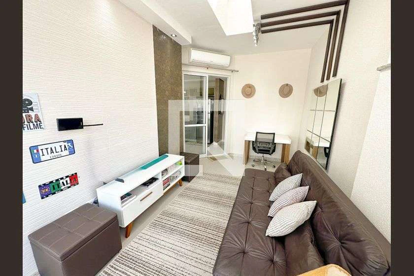 Furnished apartment with 2 bedrooms and an en-suite suite — photo 5