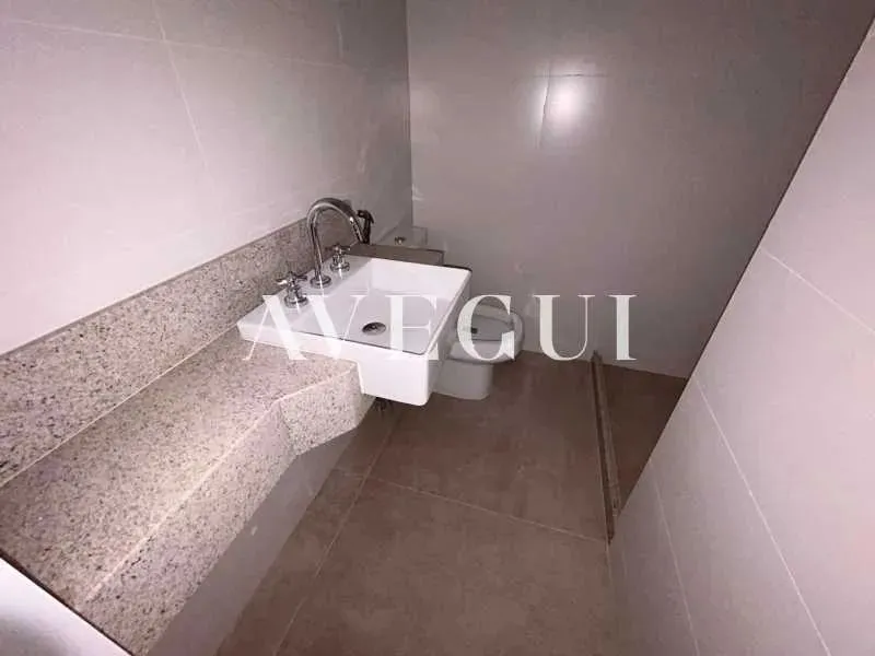 Apartamento com 3 quartos e varanda com bancada — photo 18