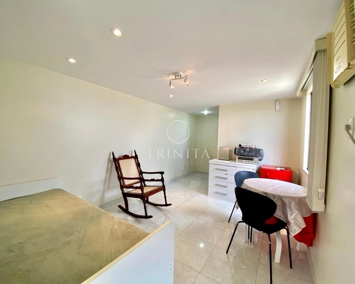 Duplex penthouse with 6 bedrooms and 390 m² — photo 26