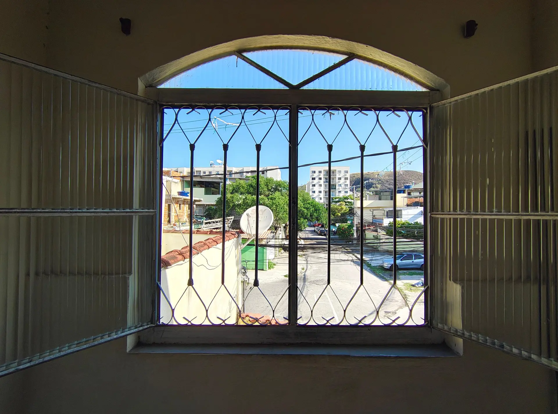 Rental house with 1 bedroom, 1 bathroom, no parking — photo 8