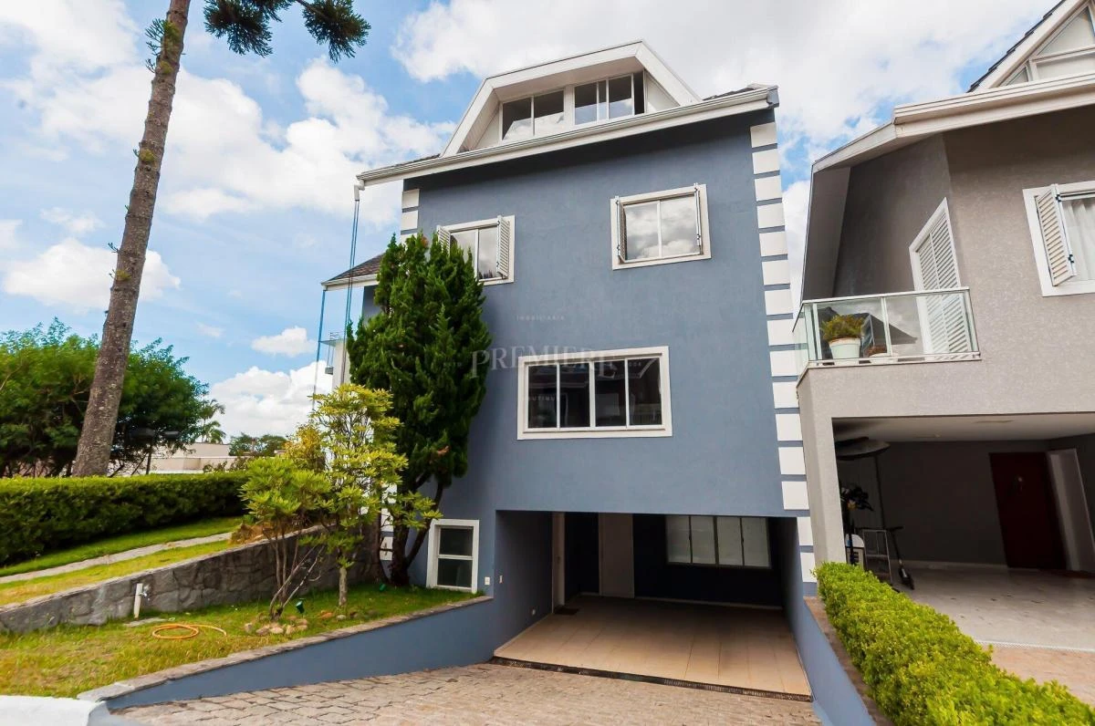 4-bedroom house with 4 parking spaces and open-plan kitchen — photo 48