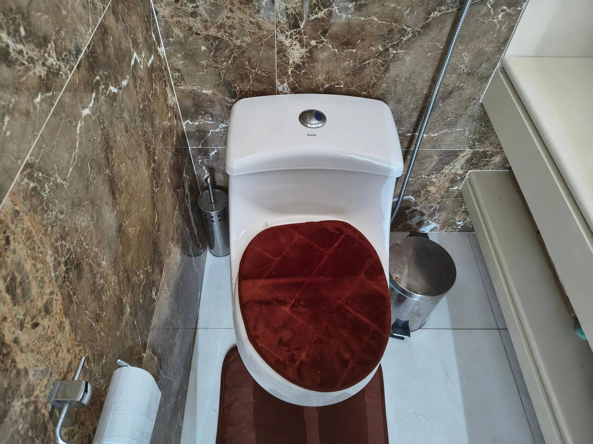 Furnished house, 220 m², with a bathtub — photo 55