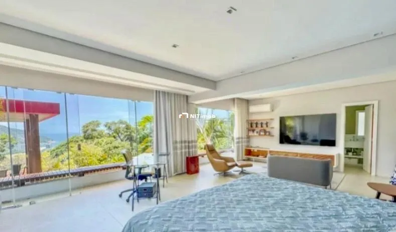 Casa en alquiler con 5 dormitorios y 5 baños — photo 2