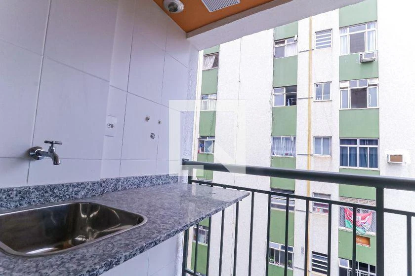 2-bedroom apartment with a grill on the balcony — photo 29