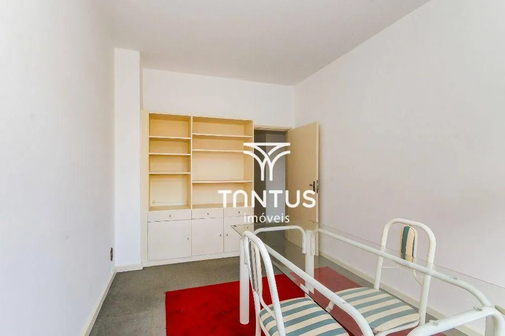 3-bedroom apartment with a separate closed kitchen — photo 12