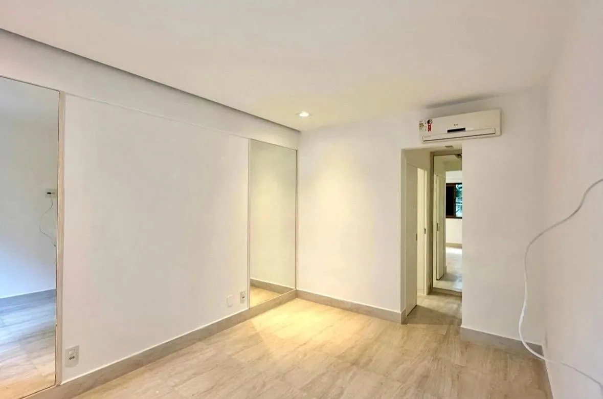 2-bedroom apartment with 2 en-suites, 3 baths, 2 parking — photo 5